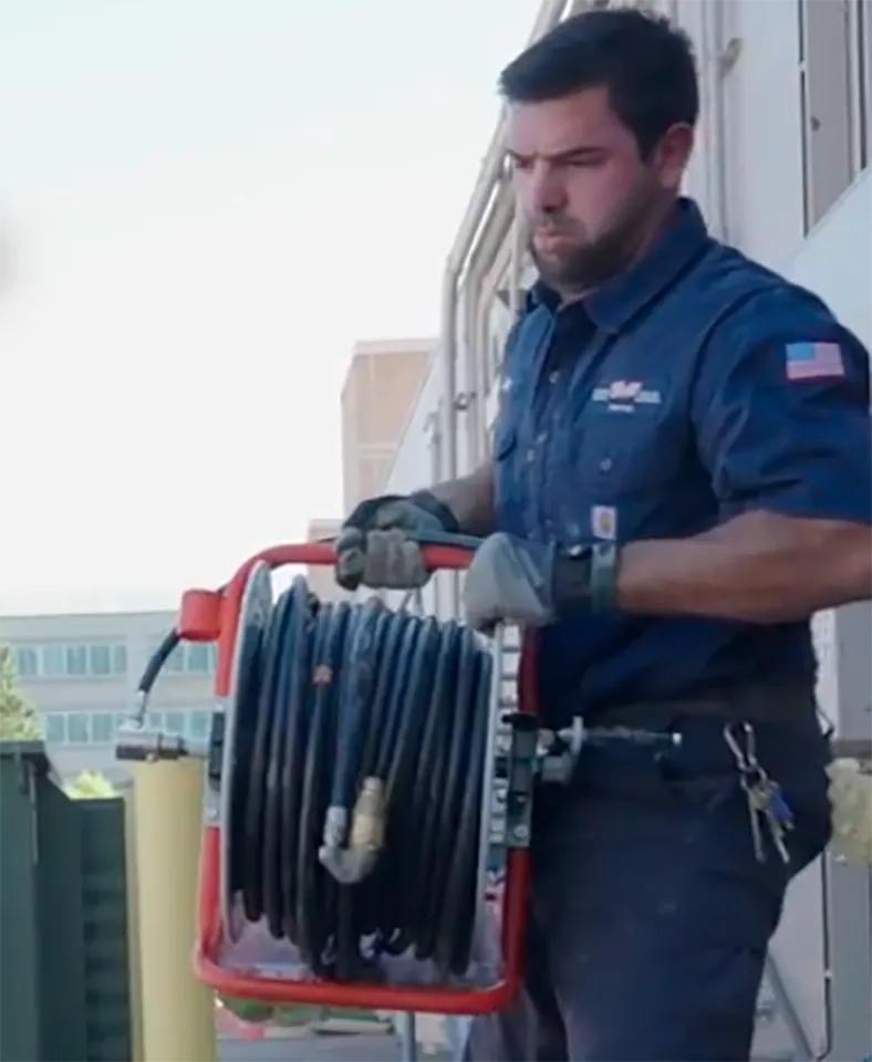 Technician Sewer Draining
