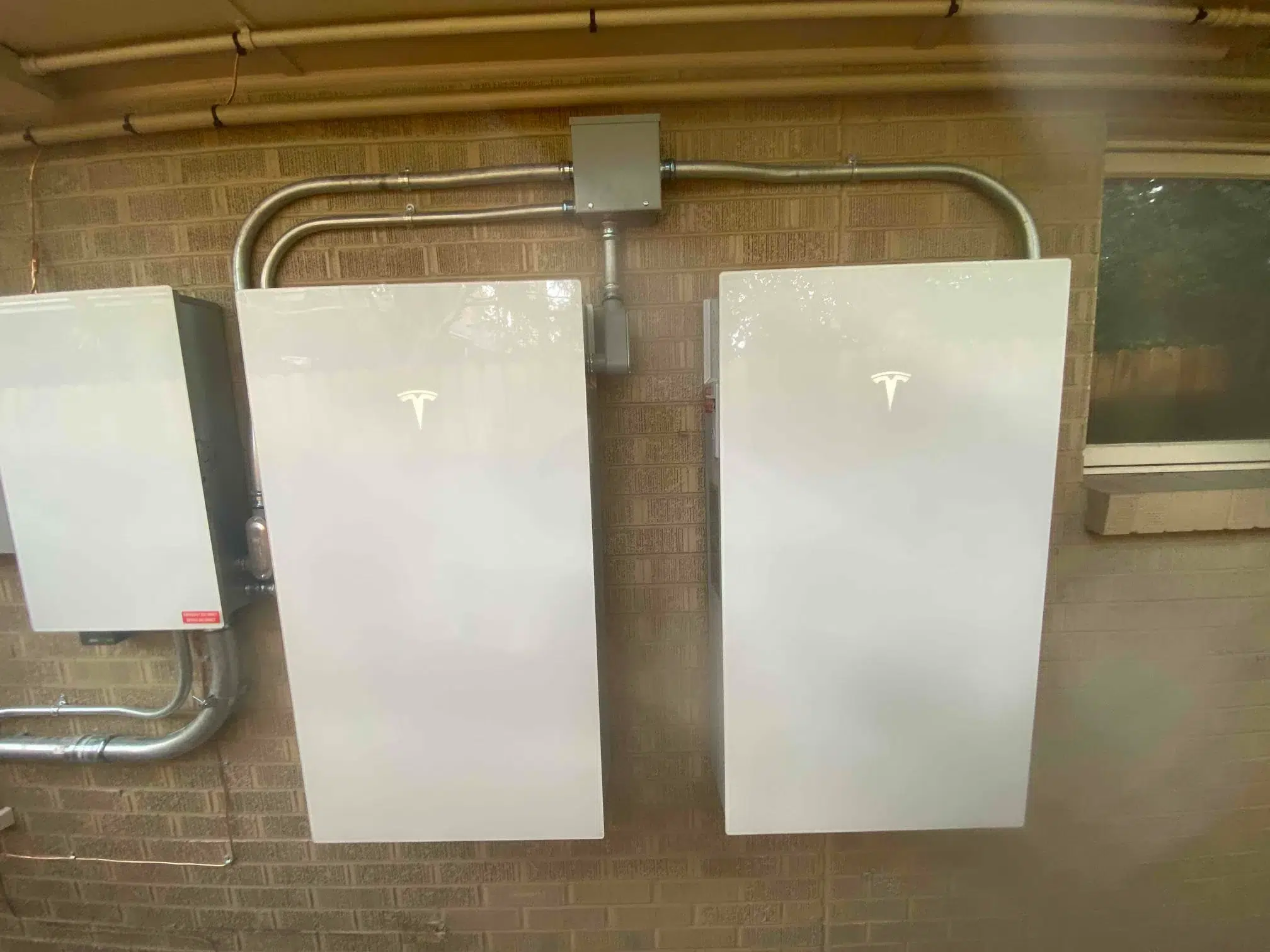 Battery backup power