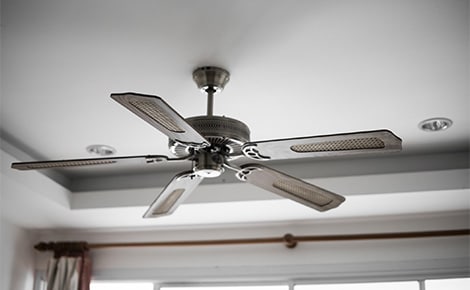 Should I Use My Ceiling Fans in the Winter?